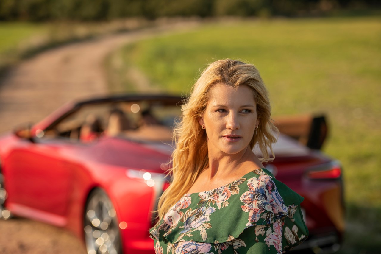 ŽENSKÝM SVĚTOVÝM AUTEM ROKU MEZI LUXUSNÍMI VOZY BYL ZVOLEN LEXUS LC 500 CONVERTIBLE