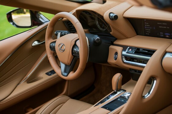 Lexus LC Convertible 2020 - local