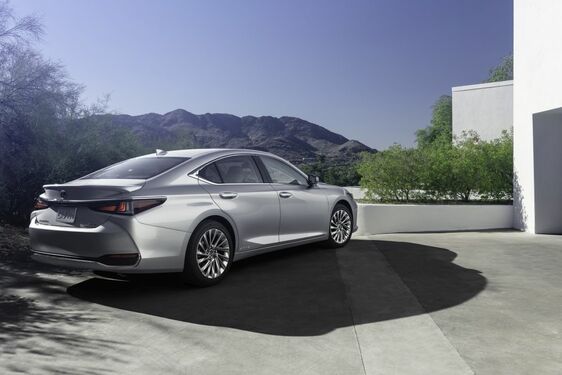 Lexus ES 2021