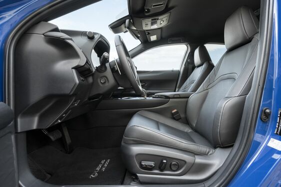 Lexus UX300e