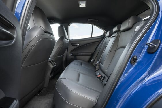 Lexus UX300e