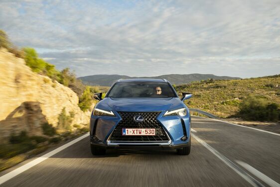 Lexus UX300e