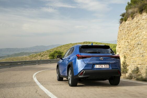 Lexus UX300e