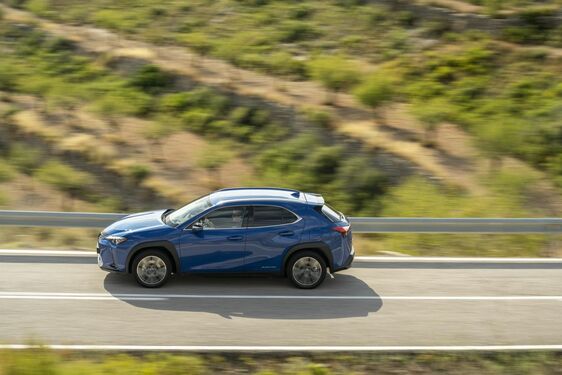 Lexus UX300e