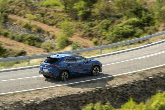 Lexus UX300e