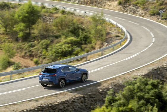 Lexus UX300e