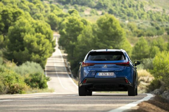 Lexus UX300e