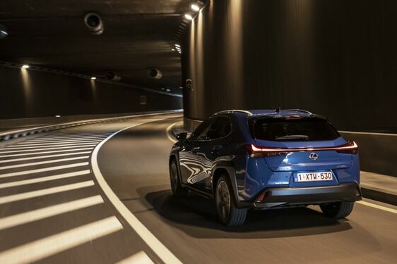 Lexus UX300e