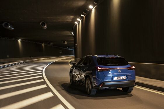 Lexus UX300e