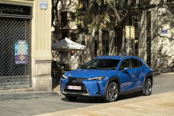 Lexus UX300e