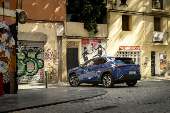 Lexus UX300e