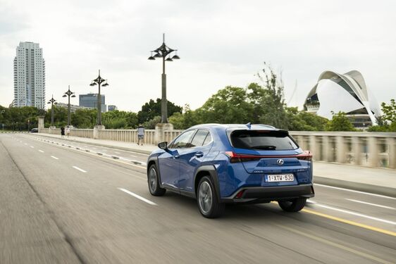 Lexus UX300e