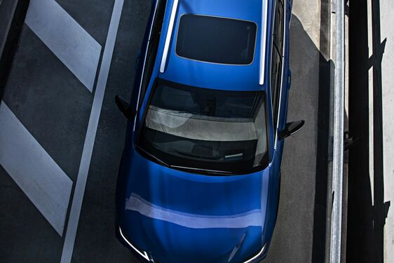 Lexus UX - local
