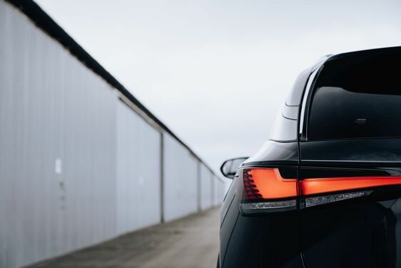 Lexus RX - local