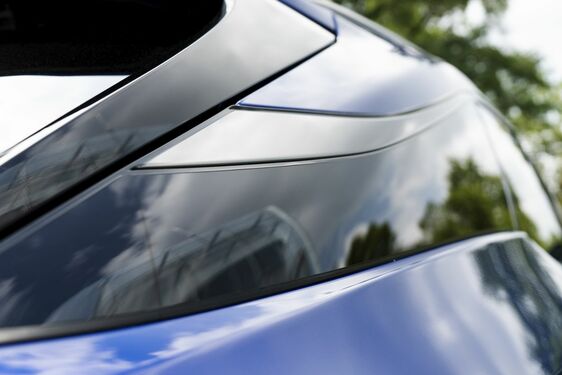 Lexus RX500h - local