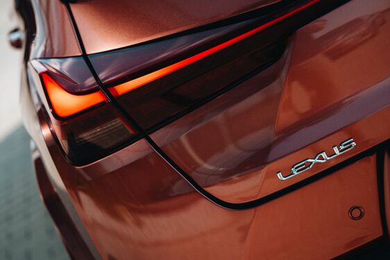 Lexus UX - local 