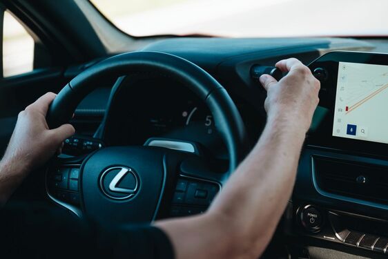 Lexus UX - local 