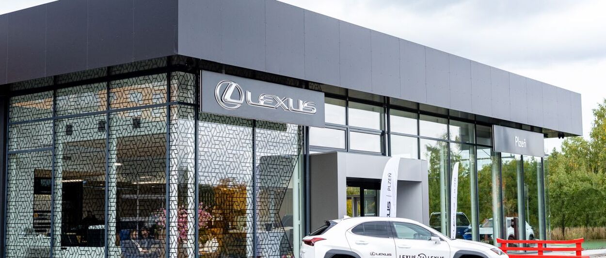 SPOLEČNOST AUTO EDER OTEVÍRÁ  NOVÝ SHOWROOM LEXUS V PLZNI