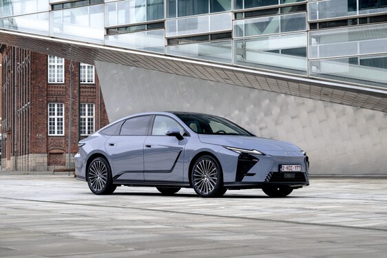 Už v pondělí začíná Lexus Business Week. Na týden přinese letošní nejnižší ceny
