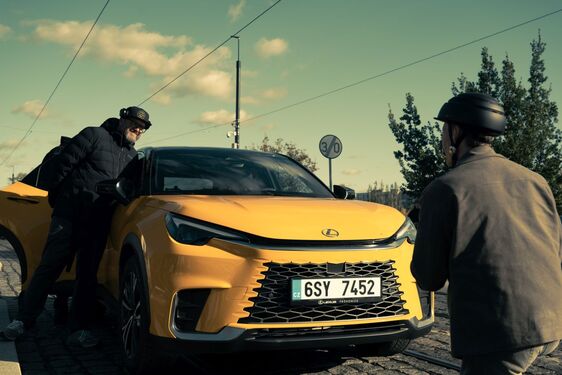 Lexus se objeví v novém filmu Davida Ondříčka