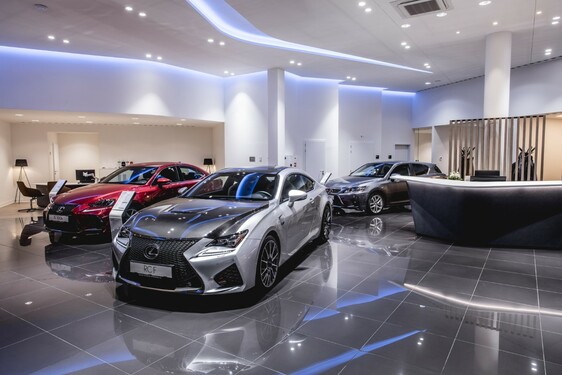 NEJMODERNĚJŠÍ DEALERSTVÍ V ČESKU I EVROPĚ MÁ NOVĚ LEXUS V PRAZE