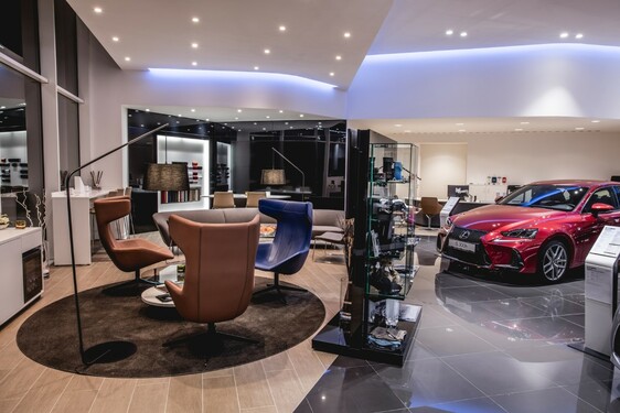 NEJMODERNĚJŠÍ DEALERSTVÍ V ČESKU I EVROPĚ MÁ NOVĚ LEXUS V PRAZE