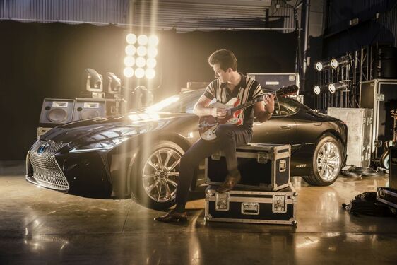 Mark Ronson bude spolupracovat s automobilkou Lexus na uvedení nového modelu LC