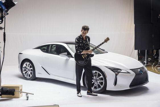Mark Ronson bude spolupracovat s automobilkou Lexus na uvedení nového modelu LC