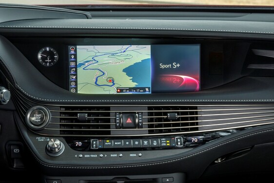 2018 LS F SPORT