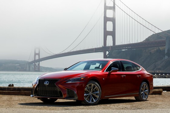 2018 LS F SPORT
