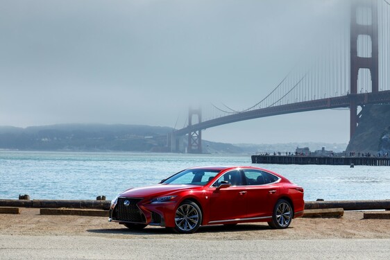 2018 LS F SPORT