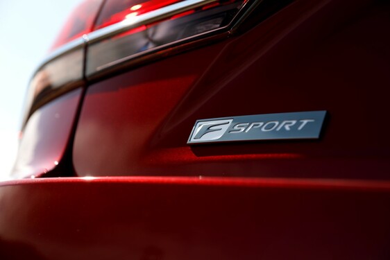 2018 LS F SPORT