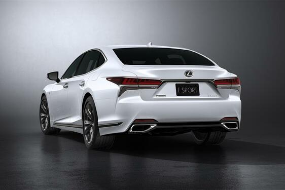2018 LS F SPORT