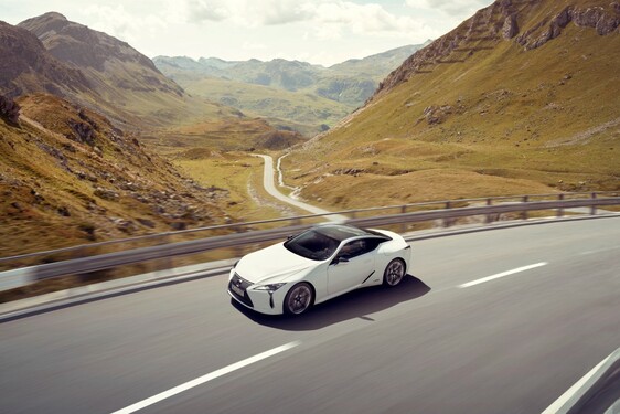 LC500h