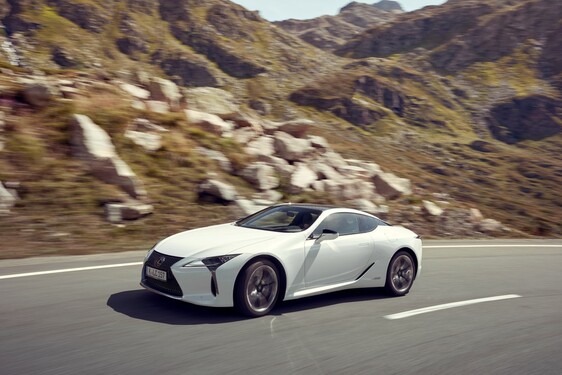 LC500h