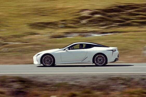 LC500h