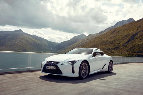 LC500h