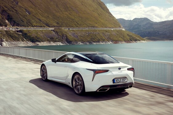 LC500h