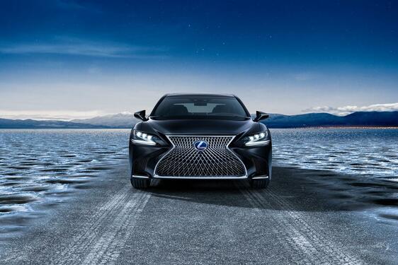 LS 500h 2018