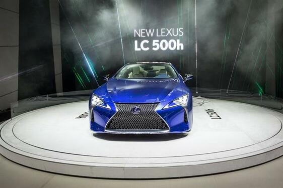 2017 LC