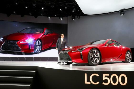 2017 LC