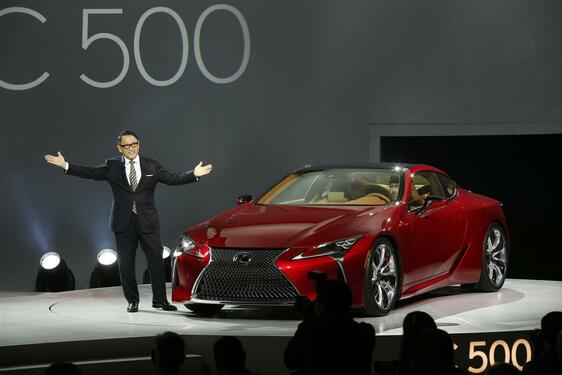 2017 LC