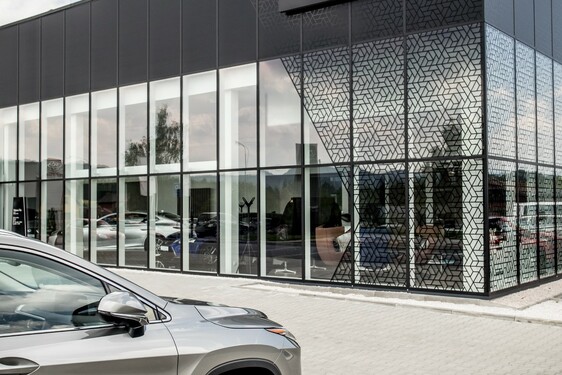 LEXUS OTEVŘEL NOVÝ SHOWROOM V KARLOVÝCH VARECH 