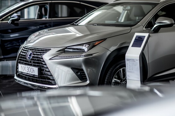 LEXUS OTEVŘEL NOVÝ SHOWROOM V KARLOVÝCH VARECH 