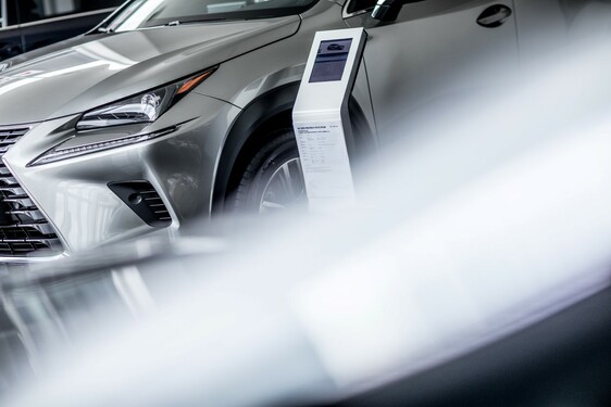 LEXUS OTEVŘEL NOVÝ SHOWROOM V KARLOVÝCH VARECH 