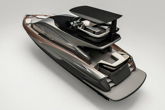 LEXUS LY 650