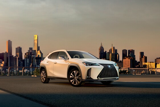 2018 UX F Sport