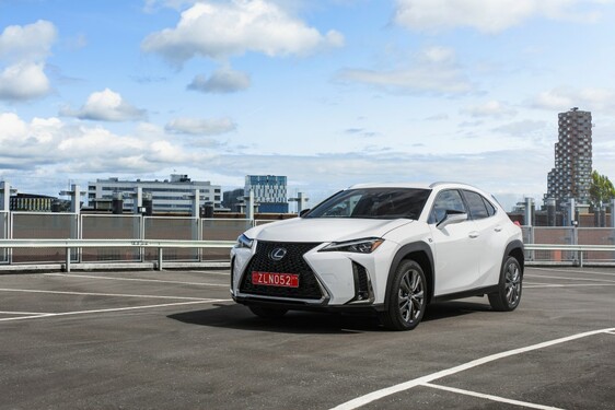 2018 UX F Sport