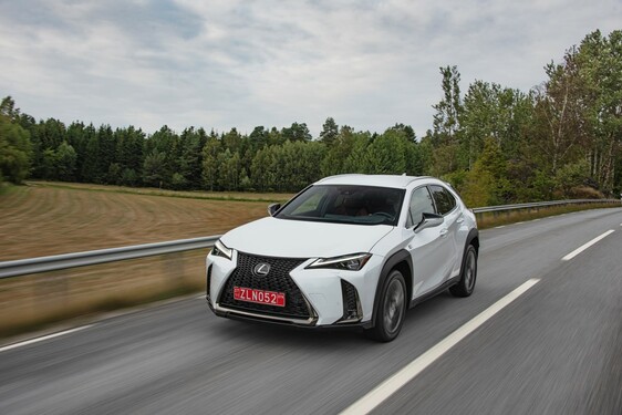 2018 UX F Sport