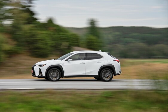 2018 UX F Sport